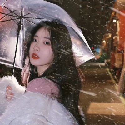 湖畔春晓